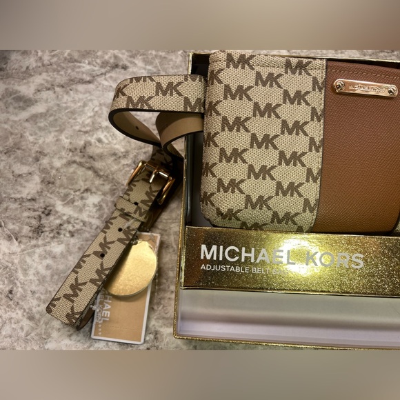 Brand NWT MK Belt Bag - Picture 6 of 16